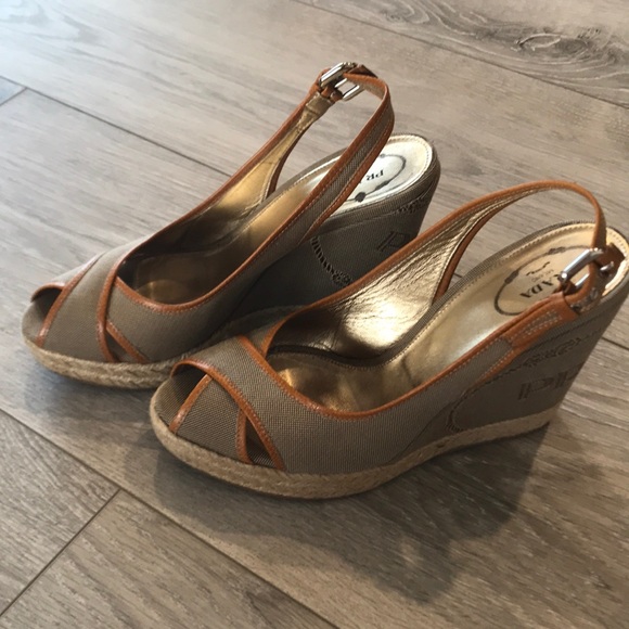 Shoes - Picture 2 of 4